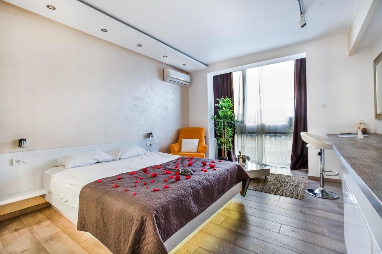 Luxury Boutique City Center Apartments Белград Екстер'єр фото